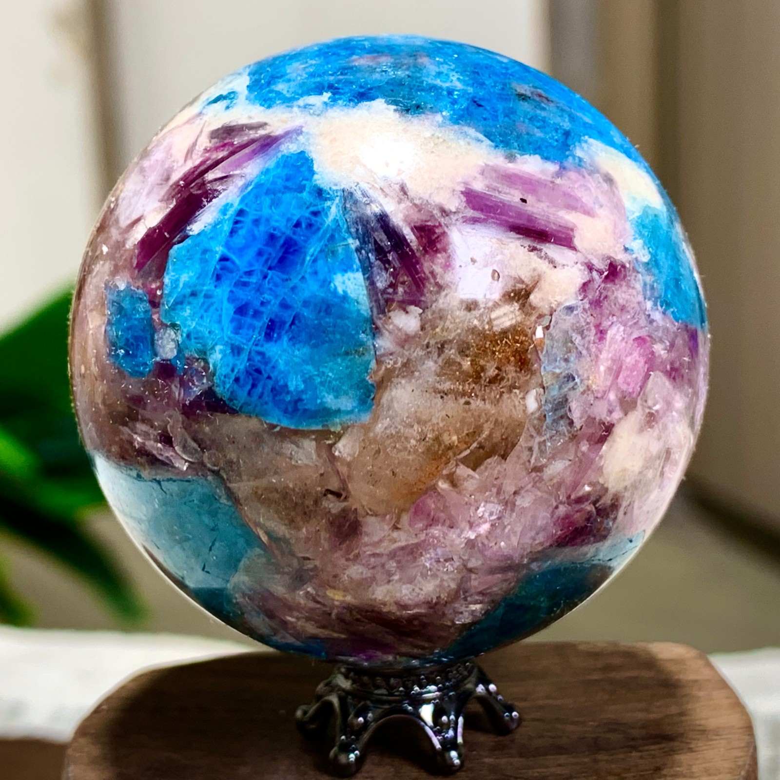 170G Natural Blue Aptite +Sun Stone purple lepidolite Sphere mineral sample