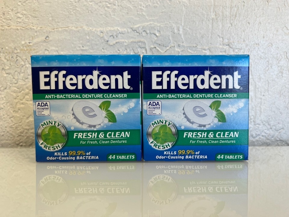 Efferdent Tablets Plus Mint  Denture Cleanser 44 Each total 88 Tablets - 2 Pack