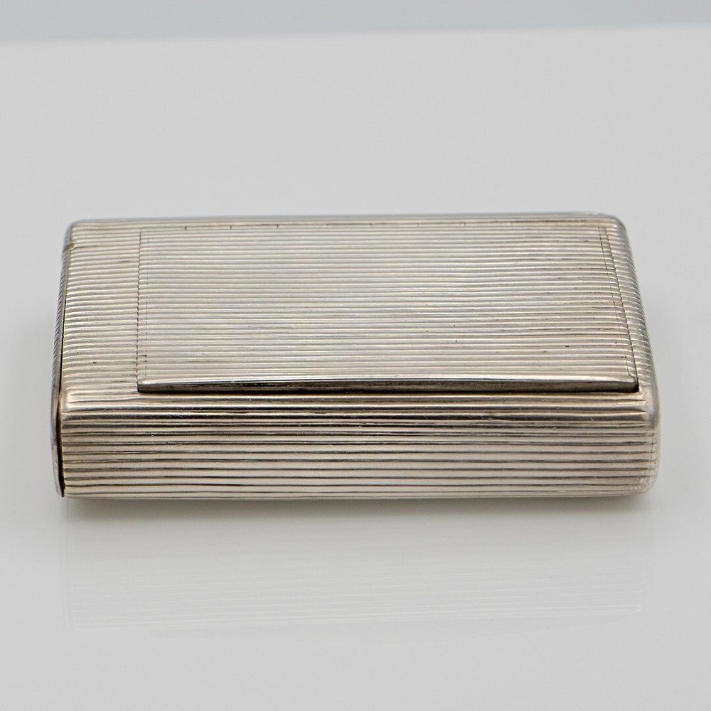 ANTIQUE RUSSIAN 84 SILVER RIBBED CIGARETTE CASE