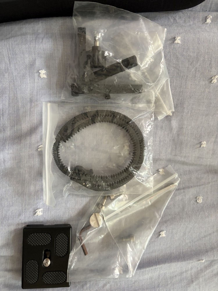 DJI RS 2 Gimbal Stabilizer Pro Combo