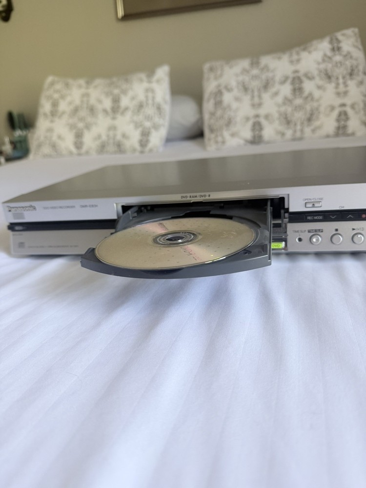 Panasonic DMR-E80HP DVD HDD Recorder Player Tested Working w/ Cable (no remote)