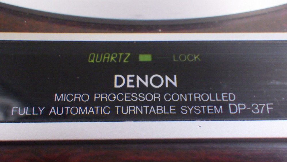Vintage Denon phonograph-turntable DP-37F Microprocesor Controlled Automatic