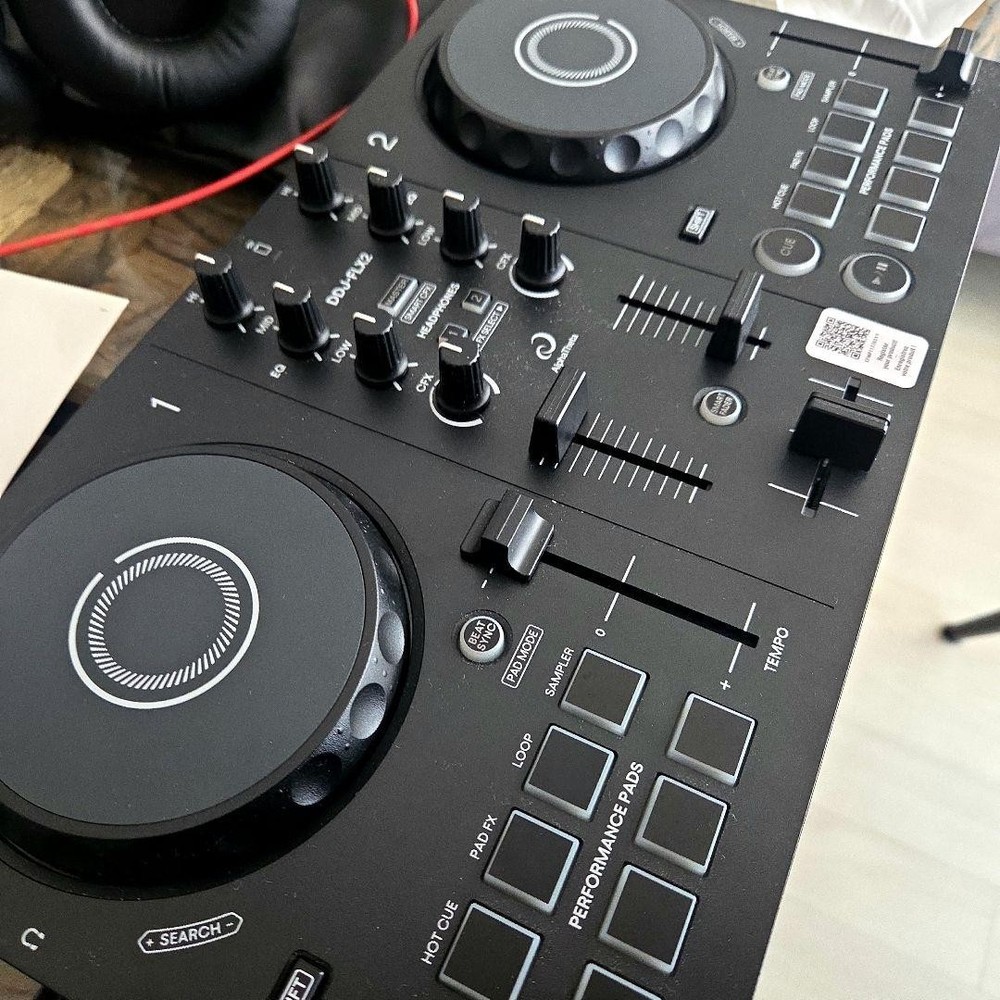 DDJ-FLX2 DJ Controller with AlphaTheta Headphones