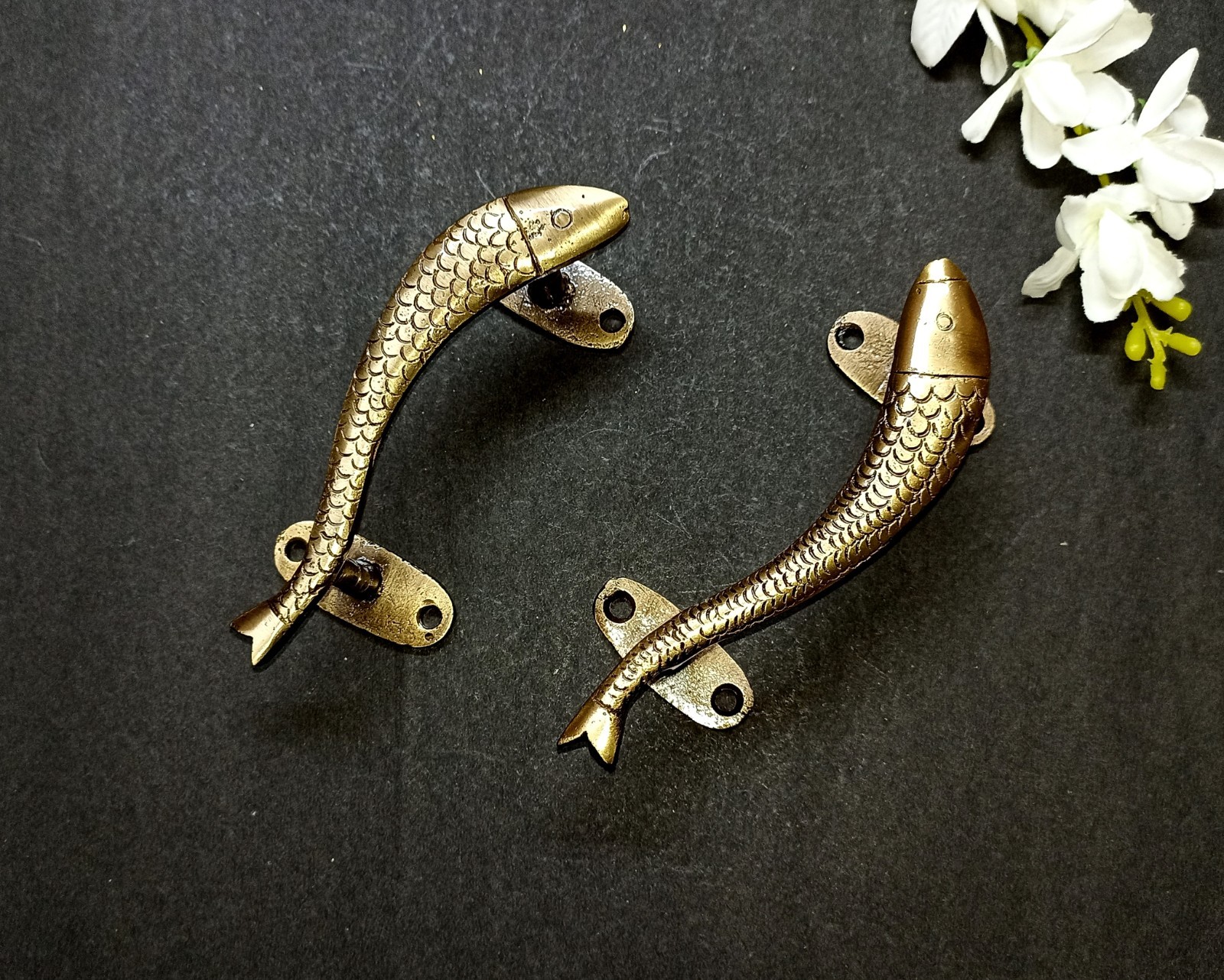 Lacquered Brass Curved Fish Home Window Pull Modern Door Grab Handle Pair AJ474