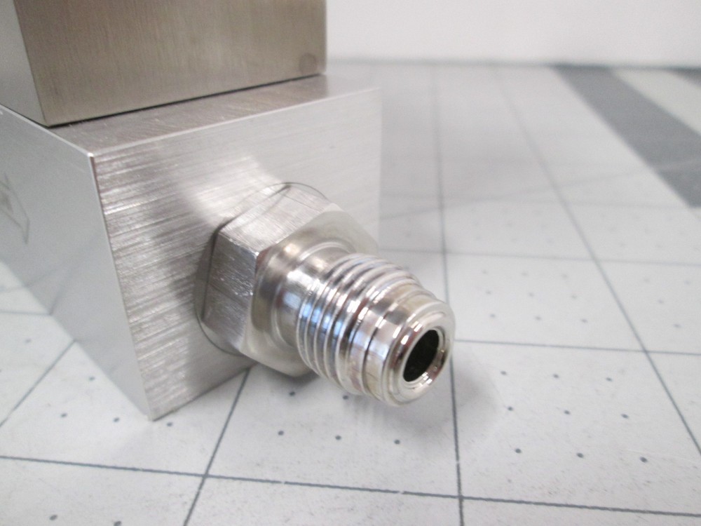 Unit, UFC-2050A, H2, 20 SLM, Mass Flow Controller, Used