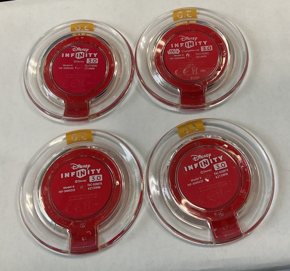Disney Infinity Marvel Super Heroes Disc Holder Plus 12 Disc”s Read