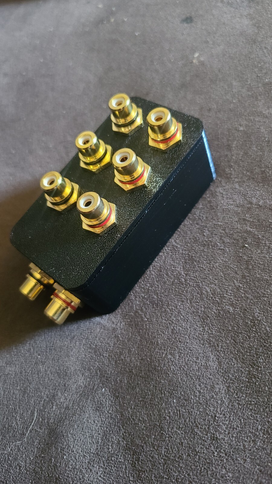 rca distribution block 1-3 rca splitter