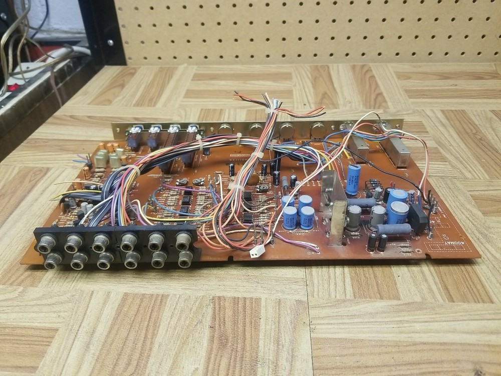 ADC STEREO EQUALIZER MODEL SS 22 MAIN BOARD
