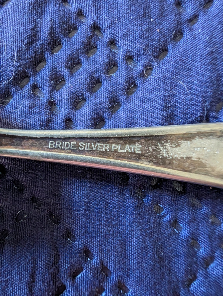 VINTAGE BRIDE SILVERPLATE SPOON 4.25 IN