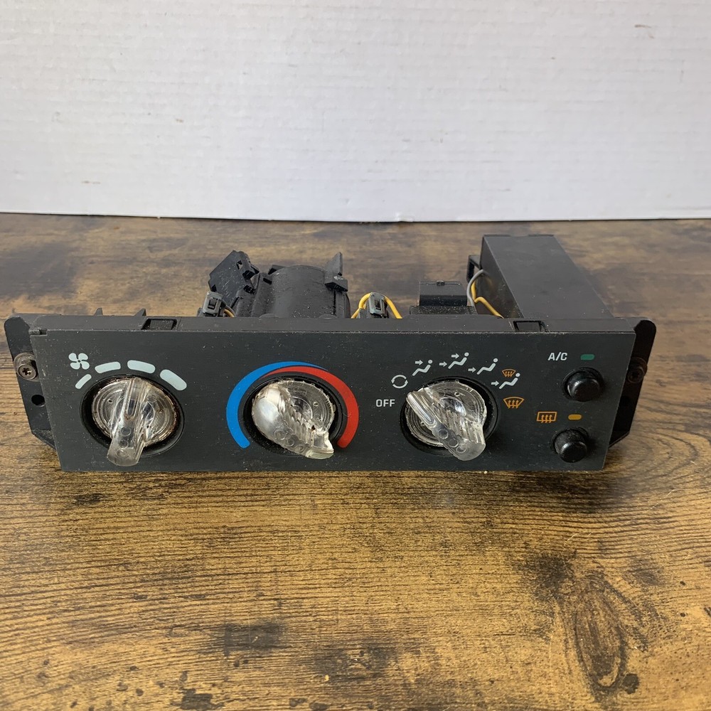 16242871 | GM OEM A/C TEMP CLIMATE CONTROL PANEL UNIT SWITCH BUTTONS