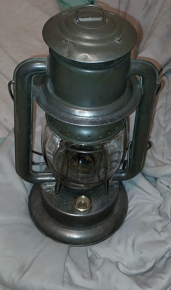 RAYO 100 COLD BLAST LANTERN