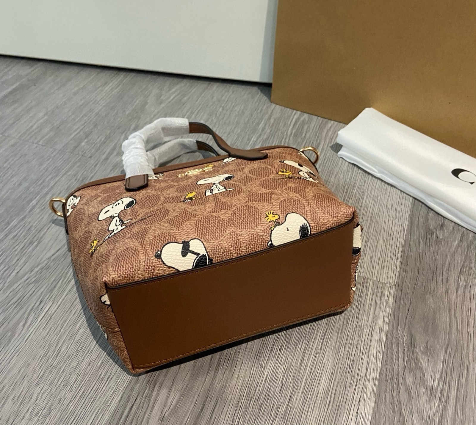 NTW Coach X Peanuts City Mini Tote BagSignature Canvas Snoopy Print CBS83 Outlet