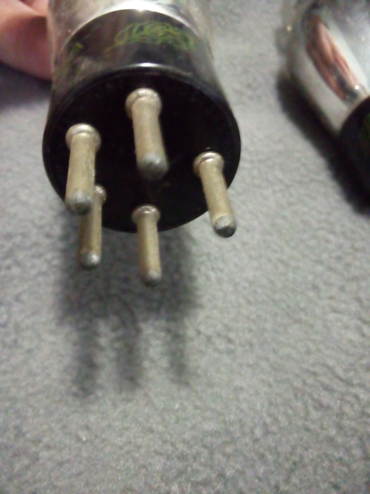 8x Sylvania Replacement Bulbs/Tubes Vintage Untested