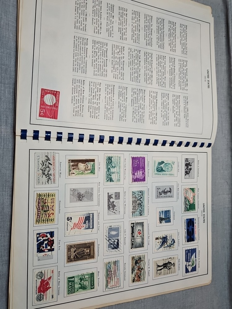 The Harris Freedom Album United States Stamp Book 1967 Read 200 Stamps Included