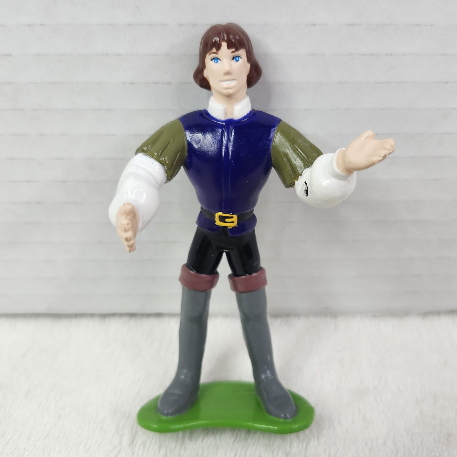 The Swan Princess Figures PVC Toy Figures Tyco 1994 Princess Odette Prince Derek