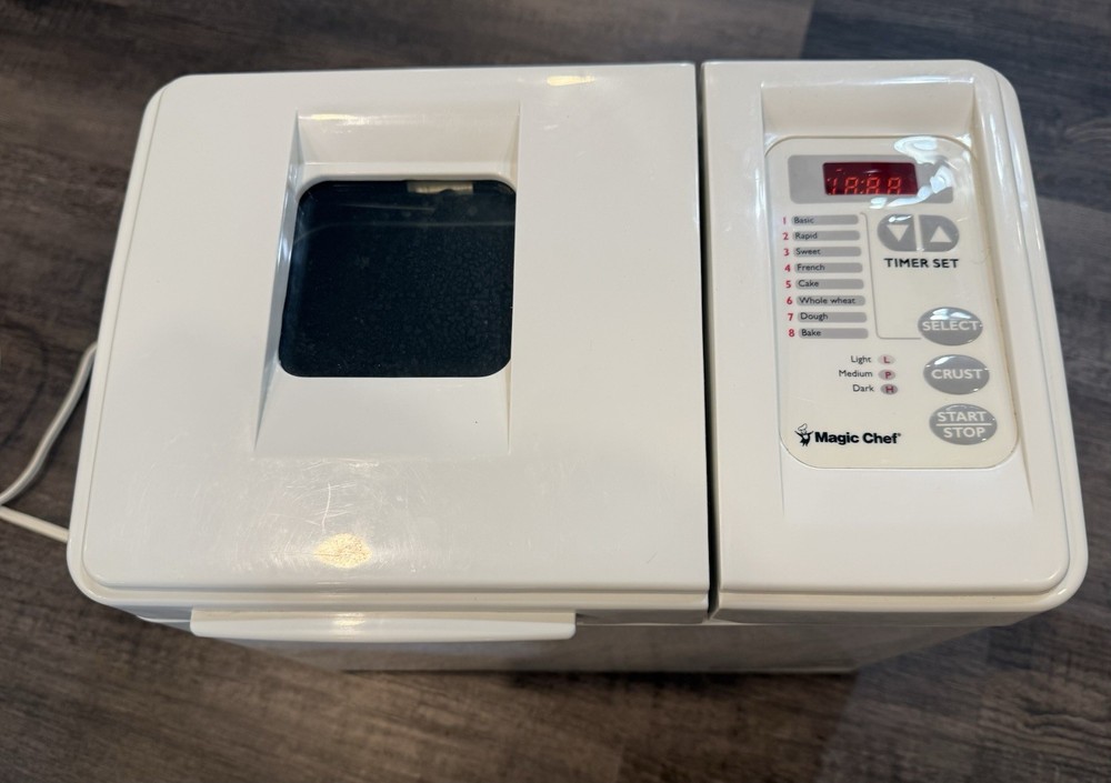 Magic Chef Breadmaker CBM-310 Tested And Working Digital Bread Machine