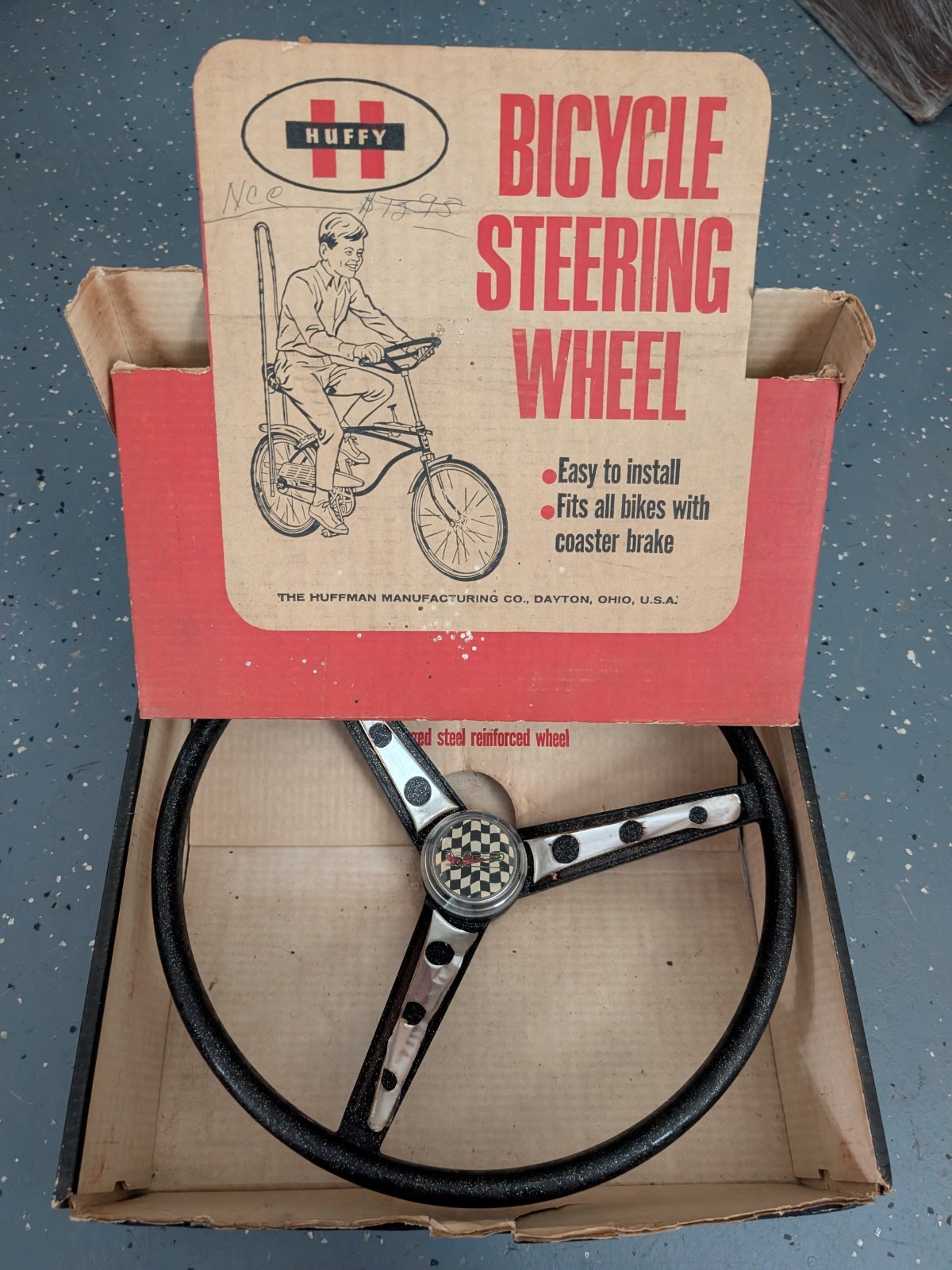HUFFY STEERING WHEEL  ORIGINAL VINTAGE MUSCLE BIKE ACCESSORY  in BOX