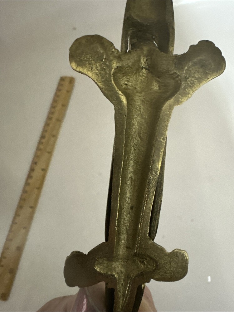 VINTAGE BRASS ALLIGATOR NUTCRACKER METAL