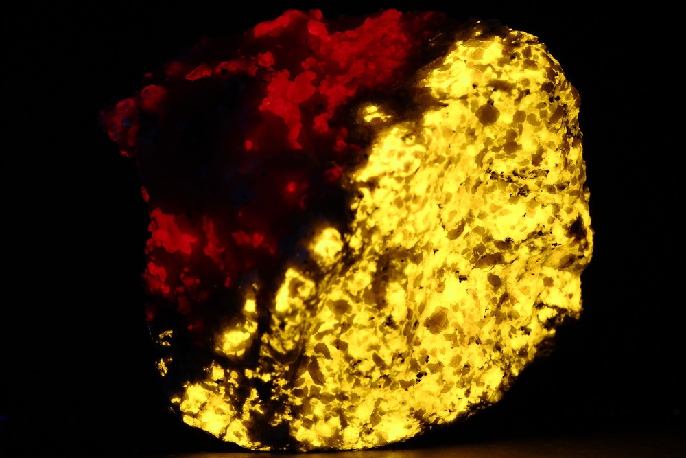 Fluorescent Ruby, Scapolite from China
