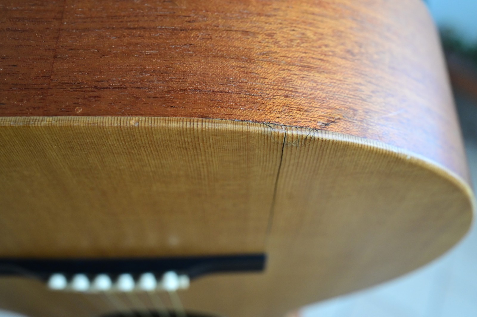 2001 Larrivee O-01 Parlor Guitar Serial #52848 Dated 2001/includes soft case