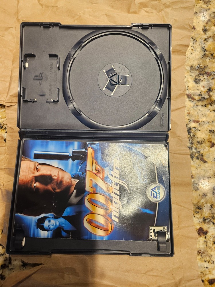 007 nightfire ps2 Case with Manual Only