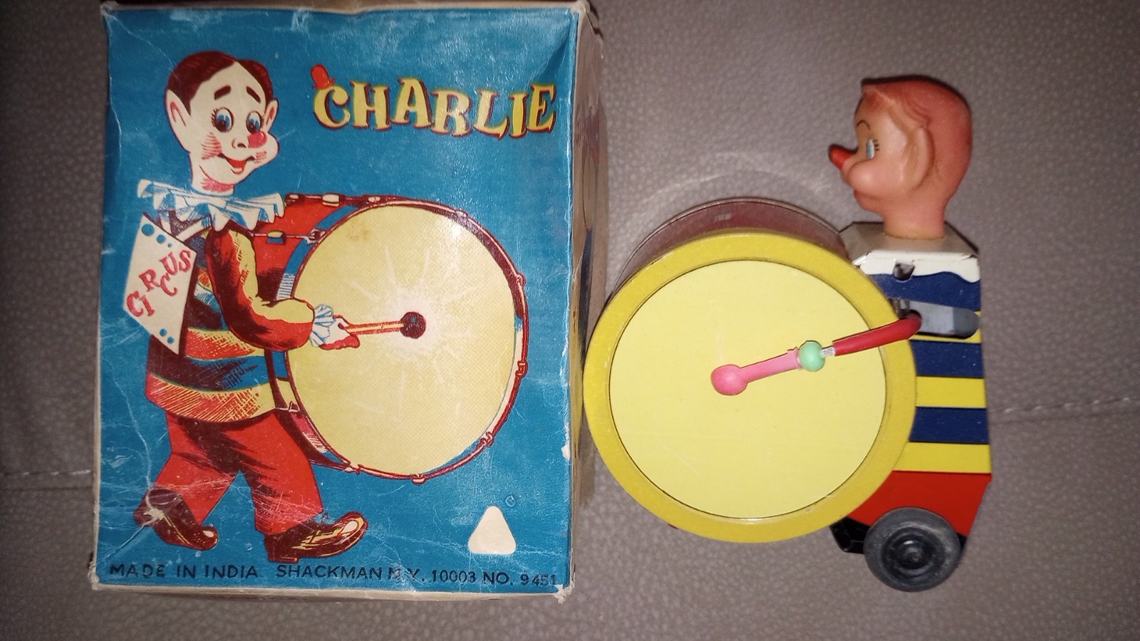 VINTAGE TIN WINDUP TOY CHARLIE DRUMMER MADE IN INDIA W/ BOX