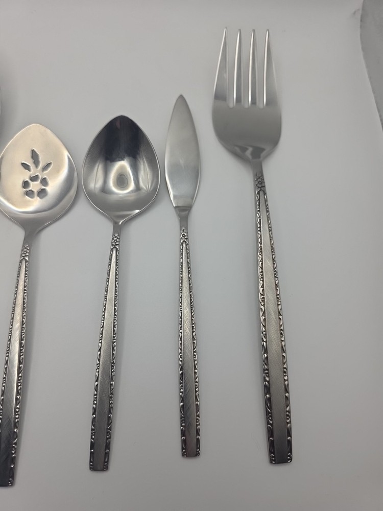 Oneida Community VIA ROMA Serving 7 pc Set