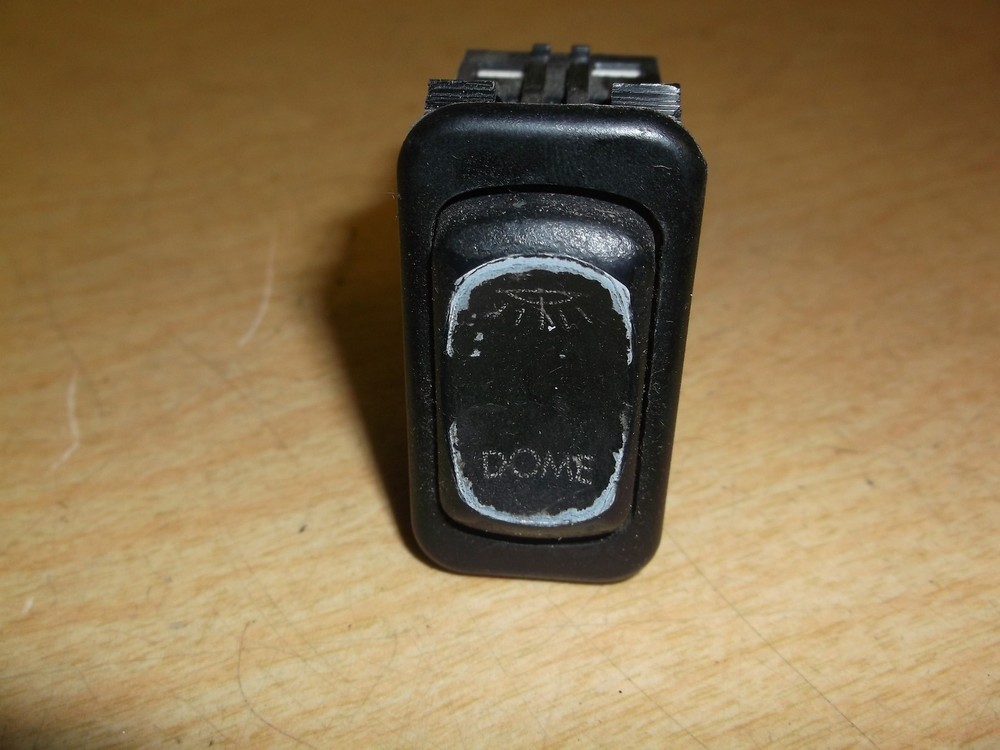 Freightliner A06-30769-084 Dome Light Switch *FREE SHIPPING*