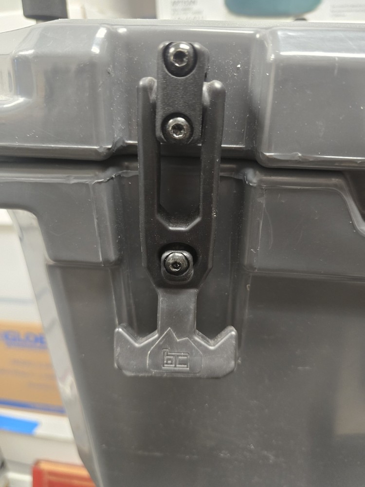 Basecamp 20 HARD COOLER BEAR RESISTENT Super Clean