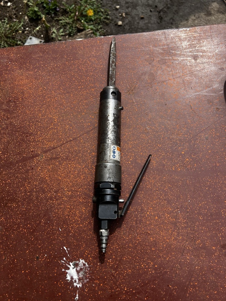 ingersol-rand scaler chisel pneumatic tools . size 182
