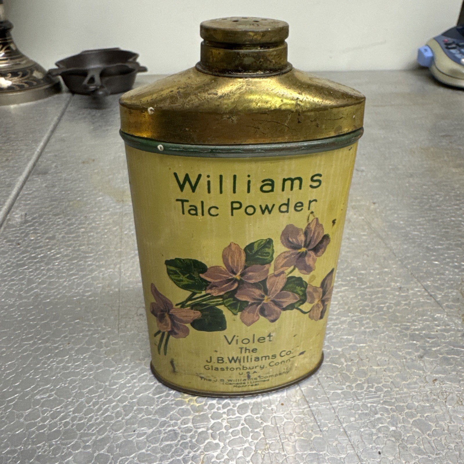 Williams Talc Powder Violet The J.B. Williams Co. Glastonbury 4oz