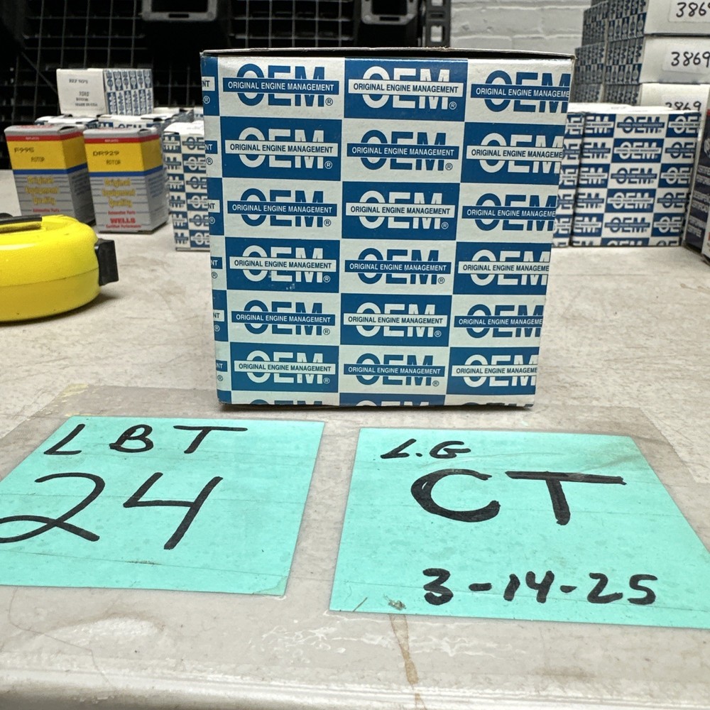 Original Engine Management Distributor Cap 4225