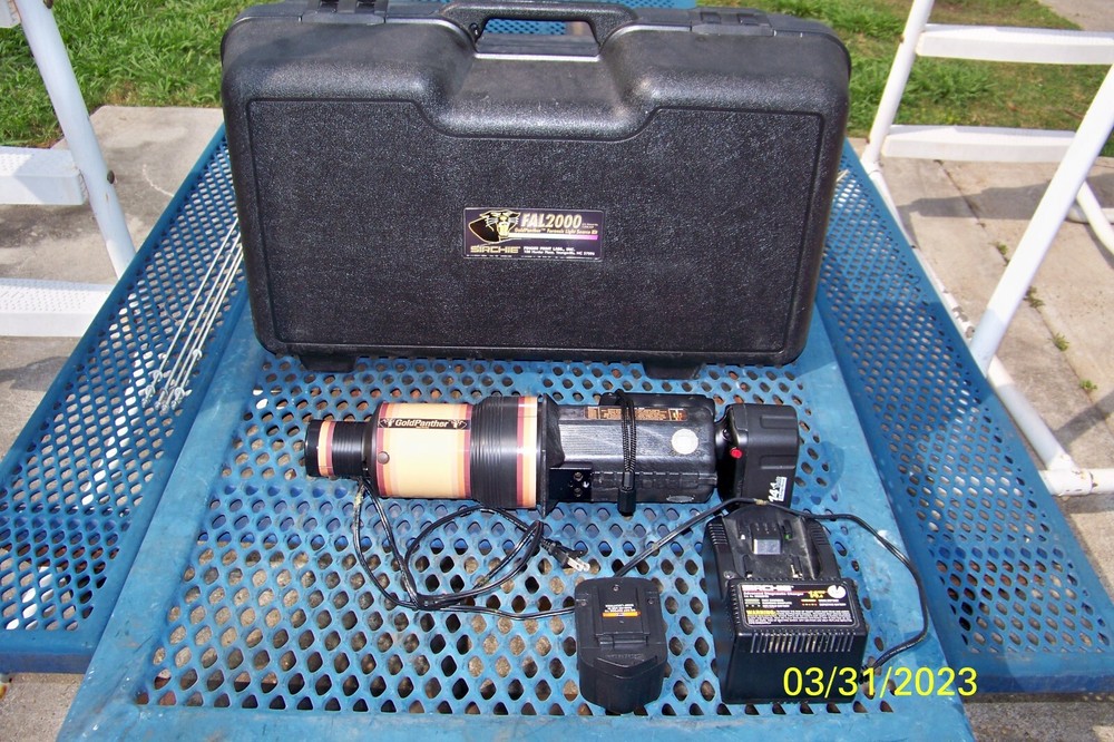 Sirchie GoldPanther FAL200 Forensic Light Source - Portable CSI Light