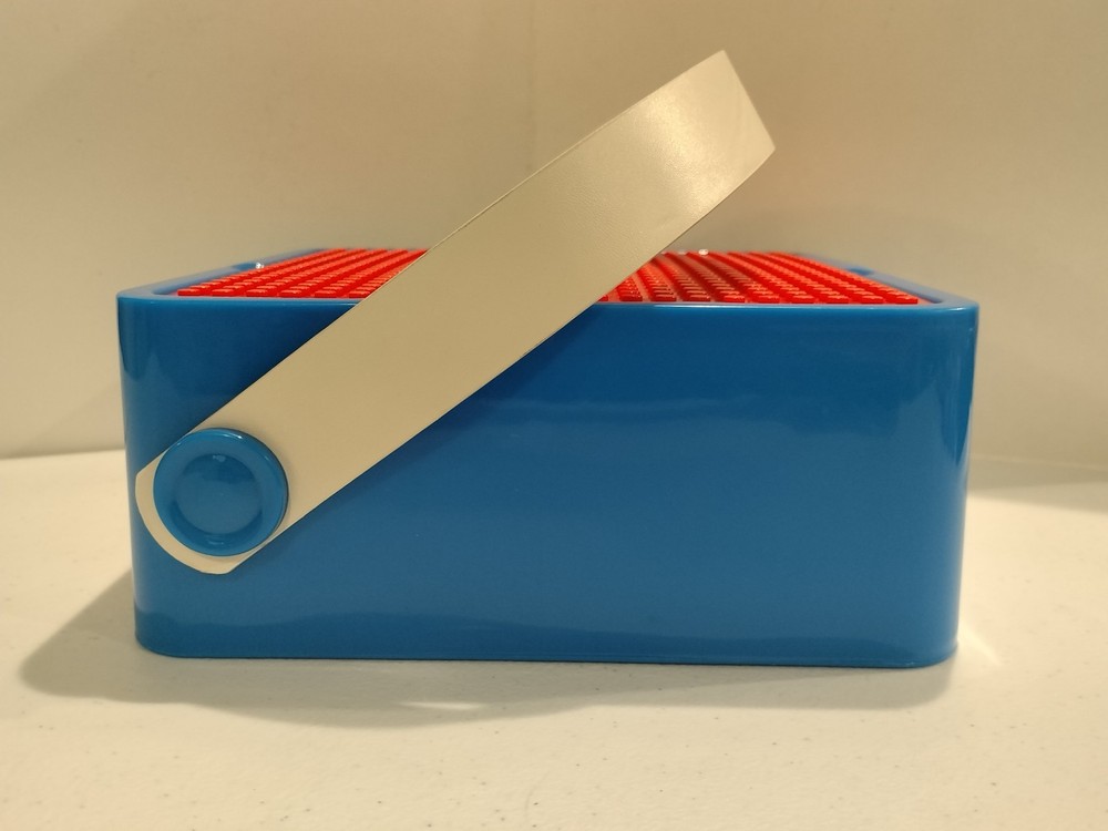 Retainer Lego Compatible Storage Container with Baseplate Top