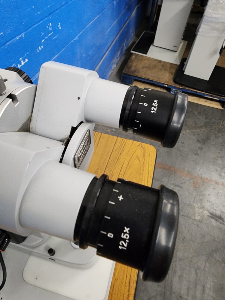Zeiss 30 SL-M Slit Microscope with Powered Table
