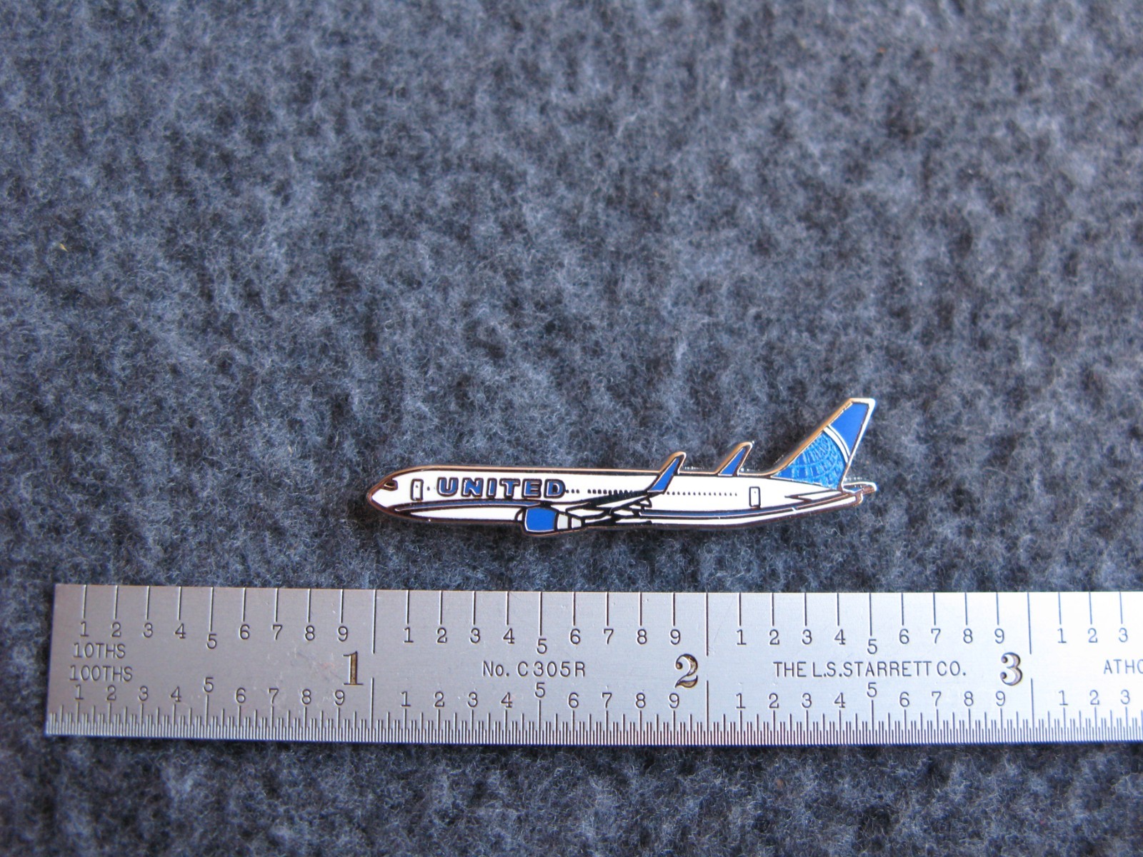 UNITED AIRLINES / UAL BOEING 767 PIN