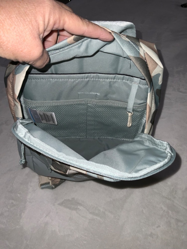 NWT COLUMBIA TREK? 7L SLING PACK BACKPACK
