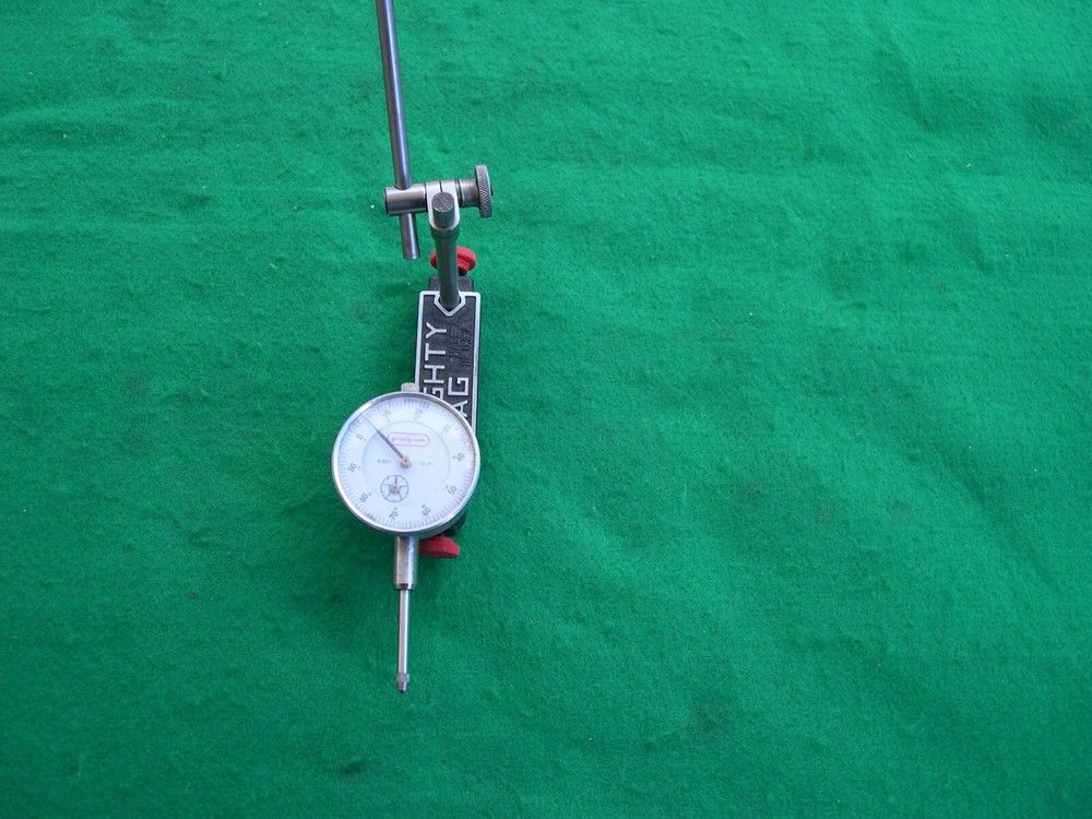 MAG Magnetic Base With Indicator, 2 Rods + Snug