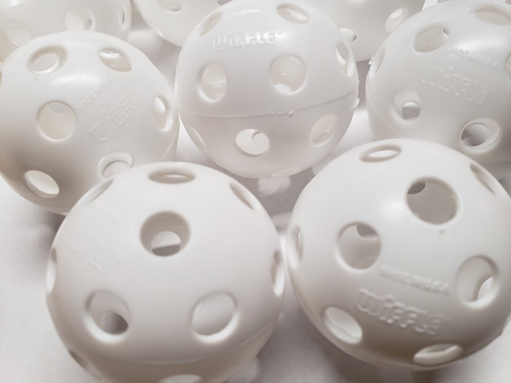 12 Official WIFFLE® Plastic Practice Poly Golf Balls