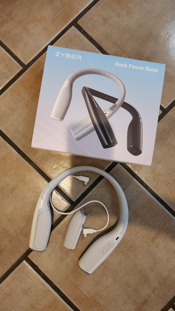 Meta Quest 3 128GB Standalone VR Virtual Reality Gaming Headset & Controllers*