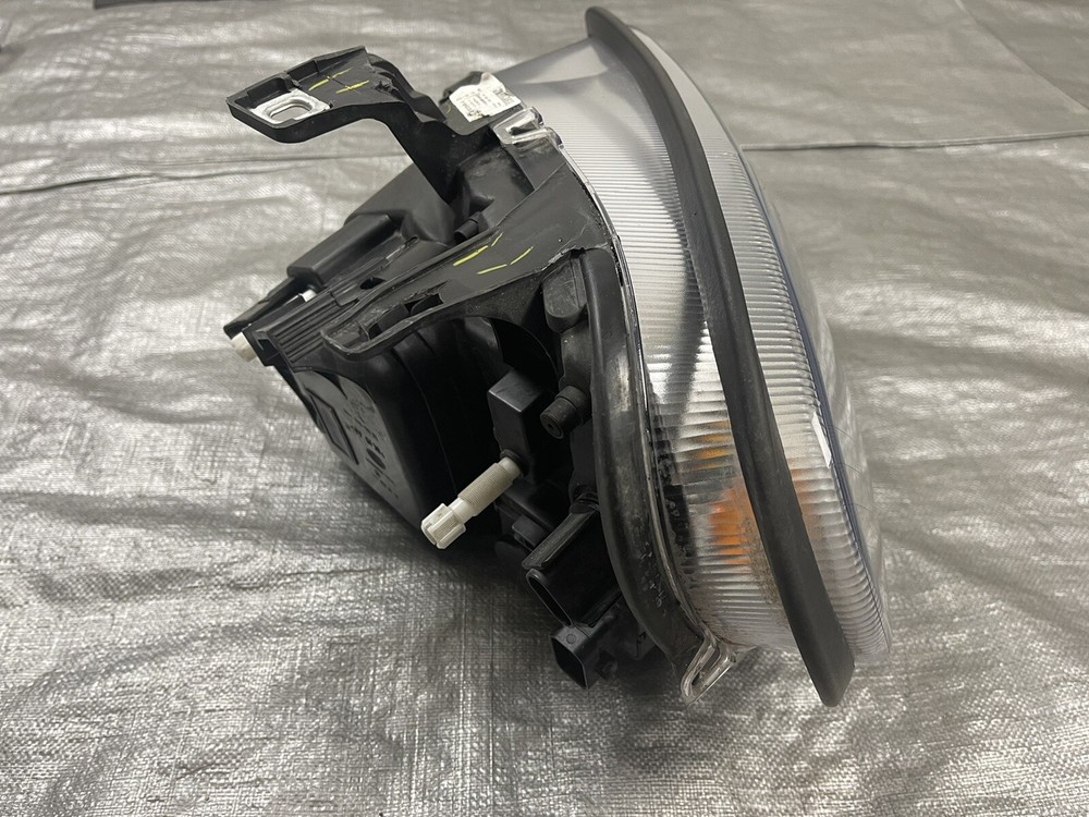2012 Freightliner M2 106 Right Passenger Headlight Head Light