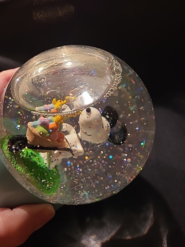 Snoopy Easter LIGHT UP Water Globe Snow Globe Please Read