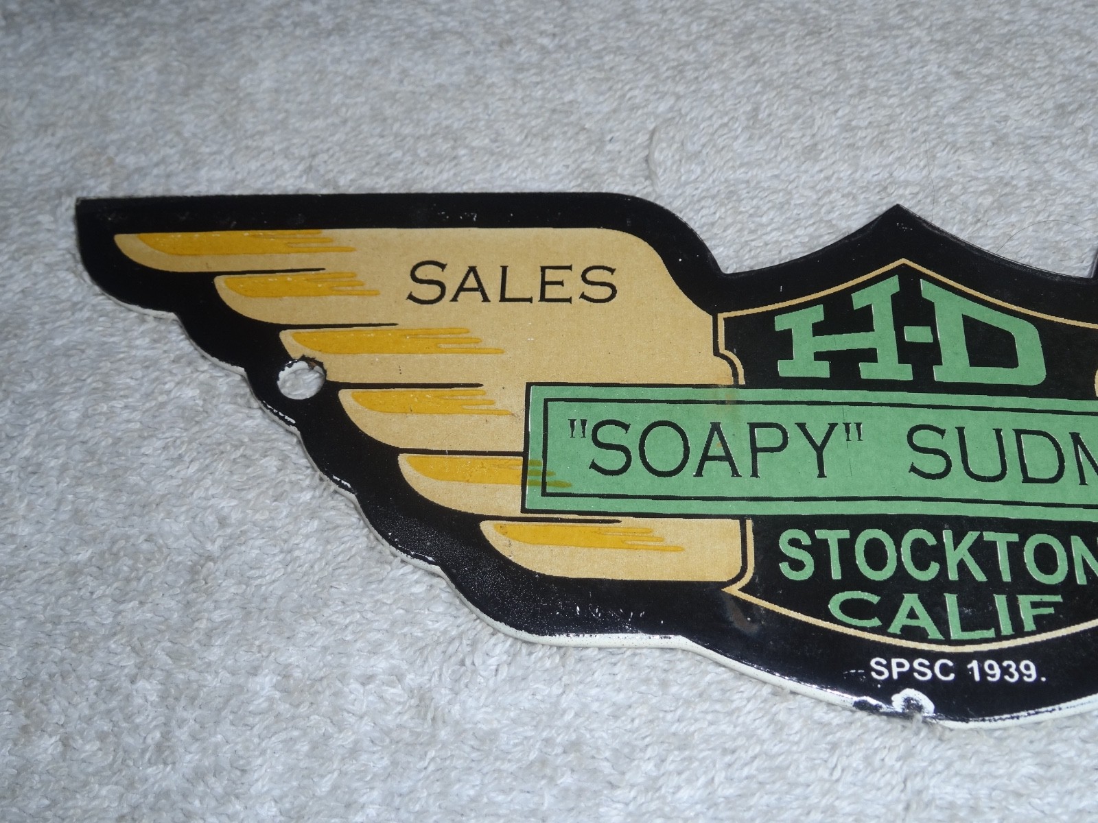 VINTAGE 1939 HARLEY DAVIDSON MOTORCYCLE SOAPY WINGS PORCELAIN METAL GAS OIL SIGN
