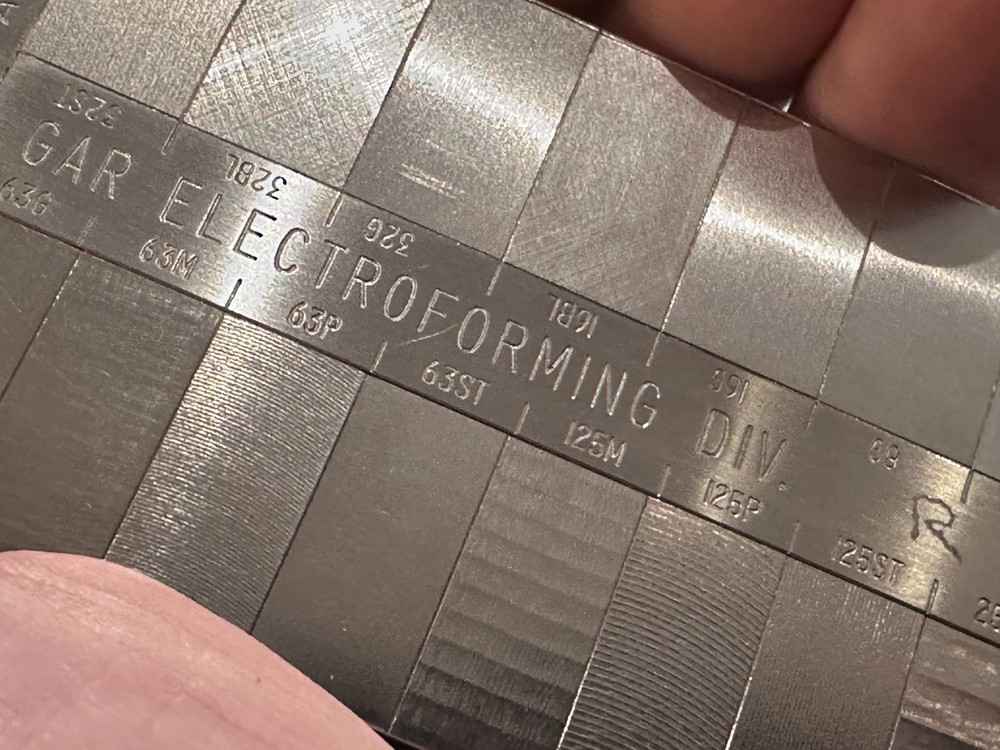 GAR S-22 Microfinish Comparator Plate, Case, Instructions