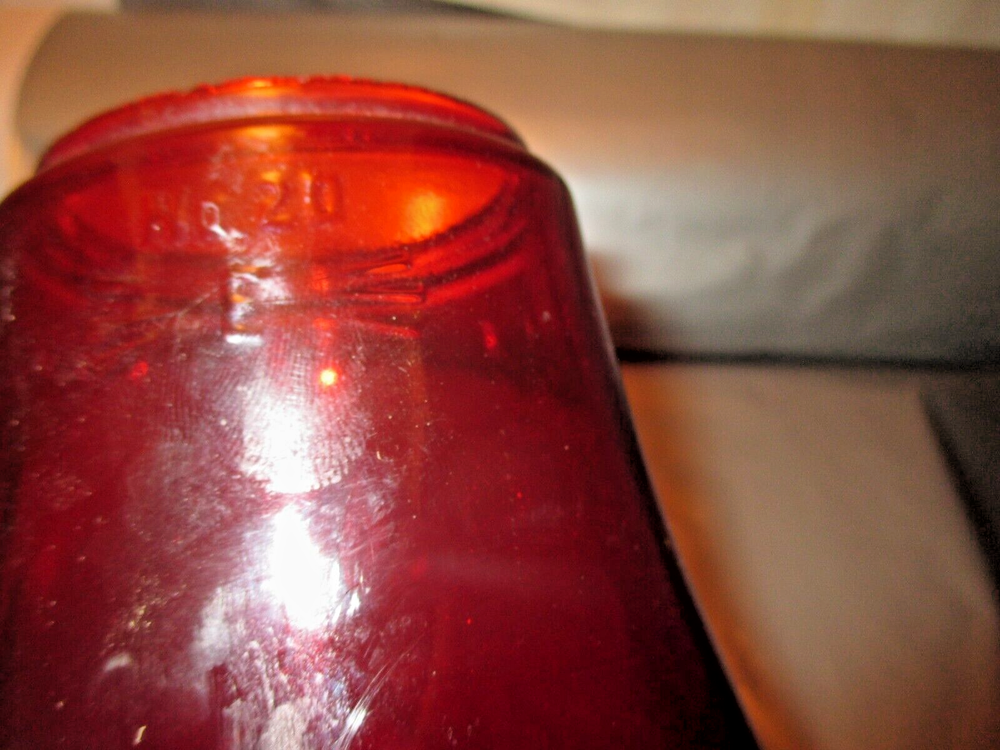 RED NO. 20 E LANTERN GLOBE