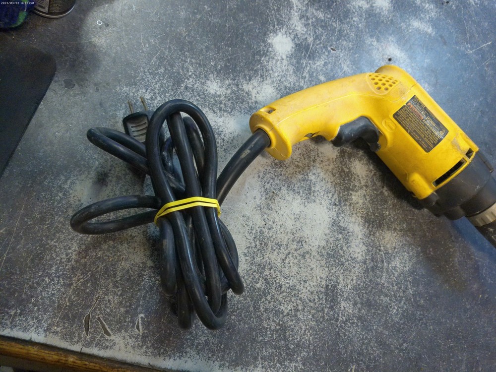 Dewalt DW257 VSR Variable Speed Reversing Deck / Drywall Electric Screwdriver