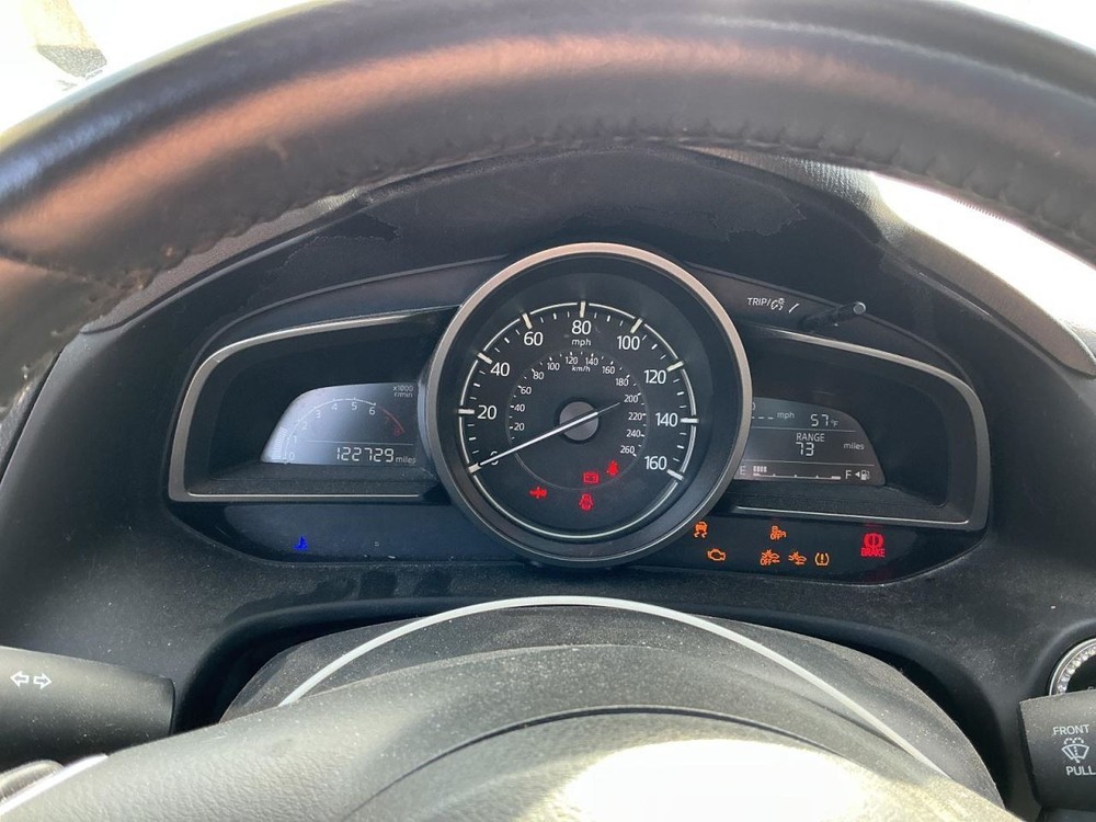 3 2017 Glove Box 4931991