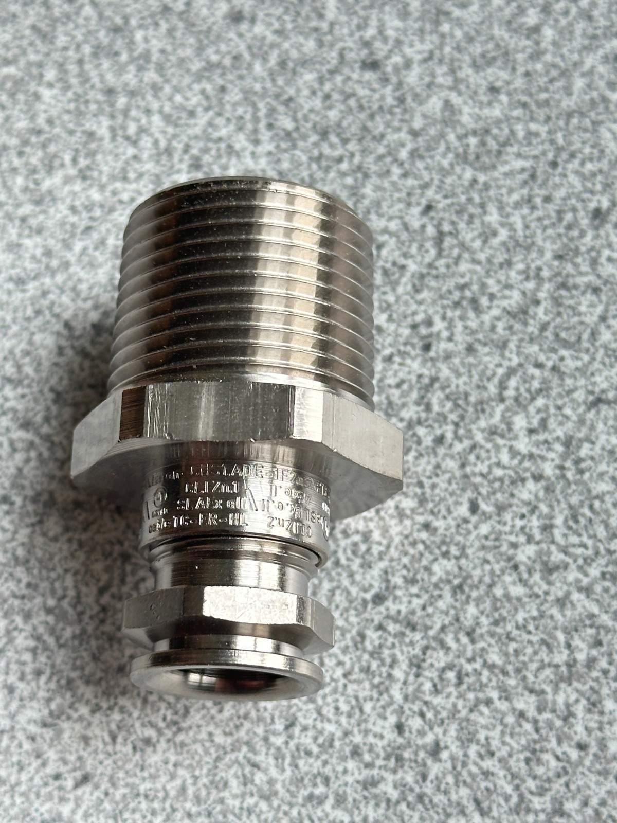 NEW EATON Crouse Hinds ADE1N0751NPN Cable Gland 3/4" NPT, Gland Size 5, Haz. Loc