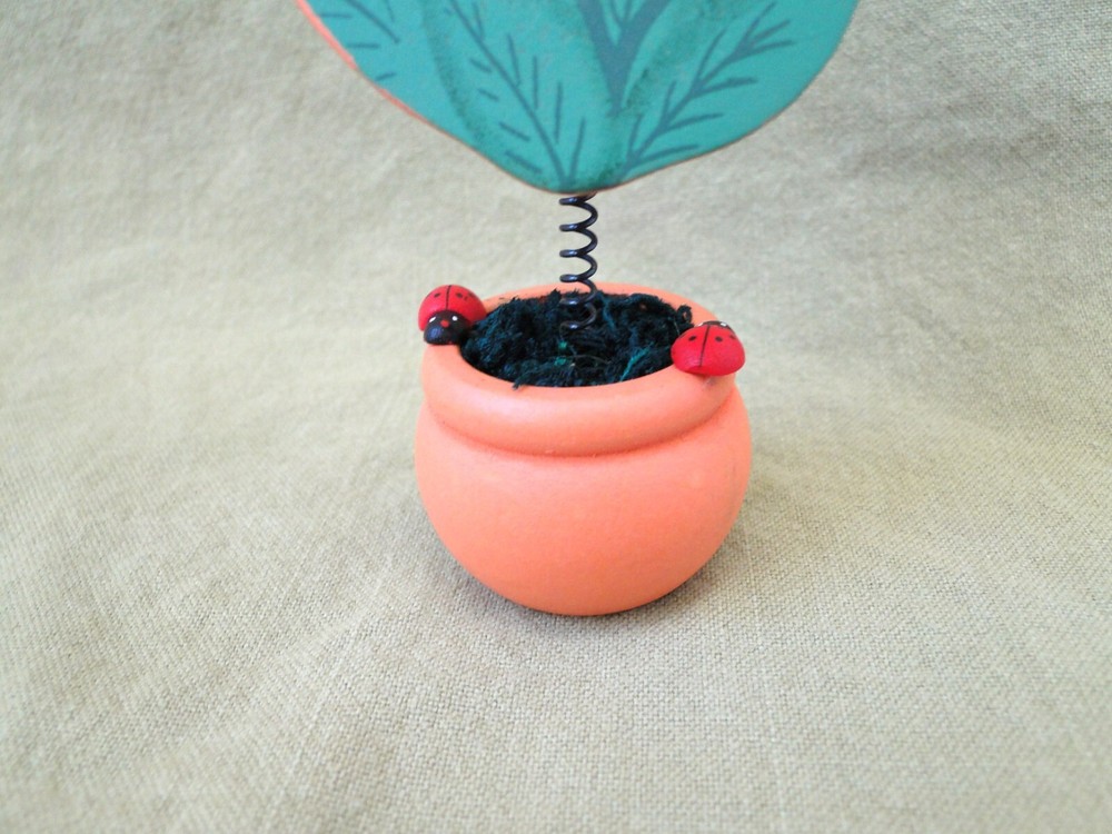 Orange Flower Note Holder