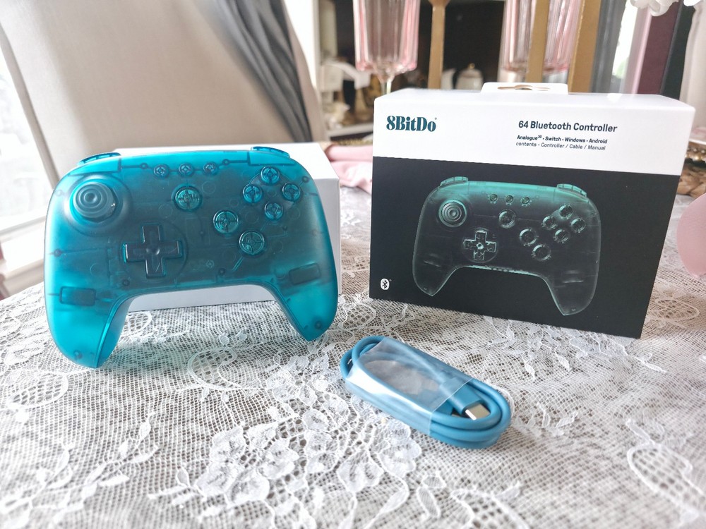 8BitDo Controller - Funtastic Edition - Ice NINTENDO 64 Switch 2